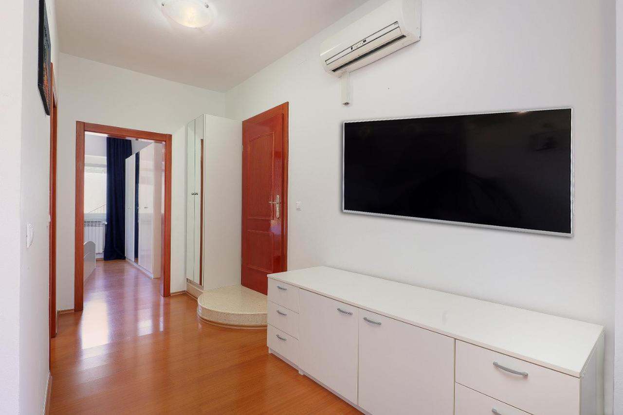 Moro Vrbnik Apartment Luaran gambar