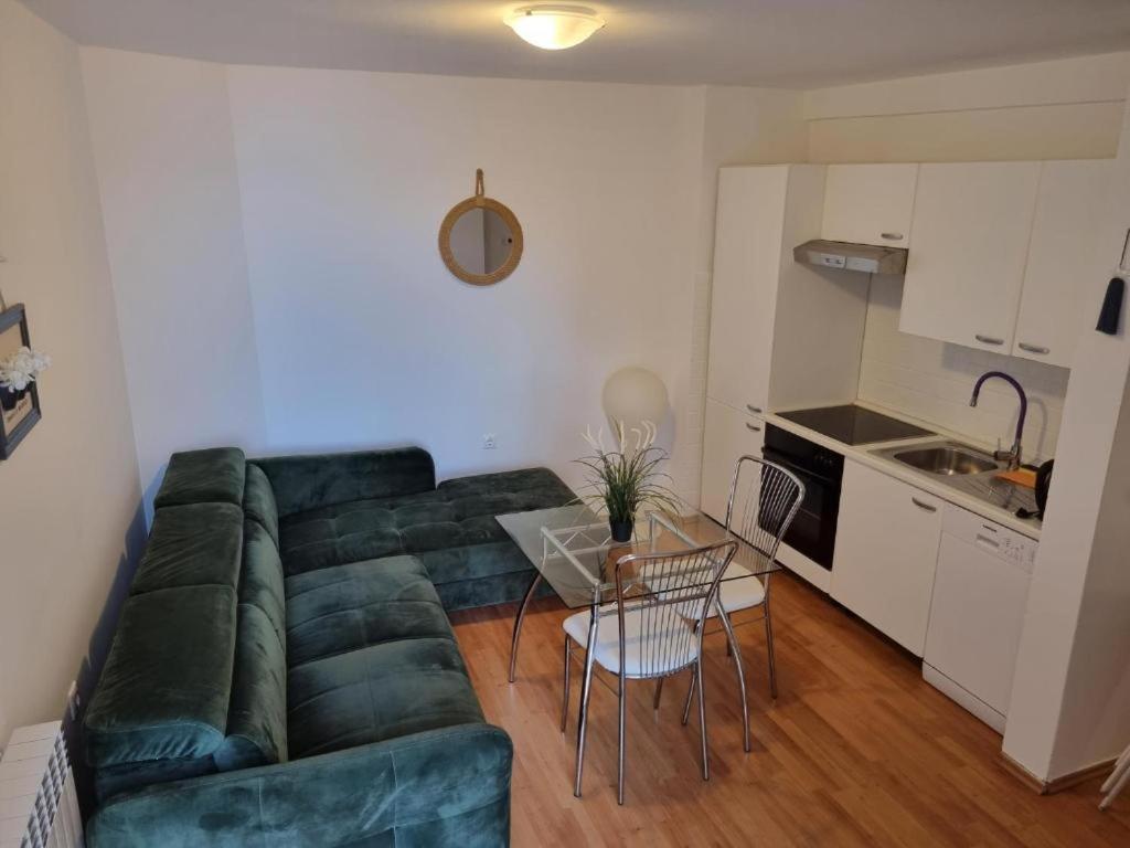 Moro Vrbnik Apartment Luaran gambar