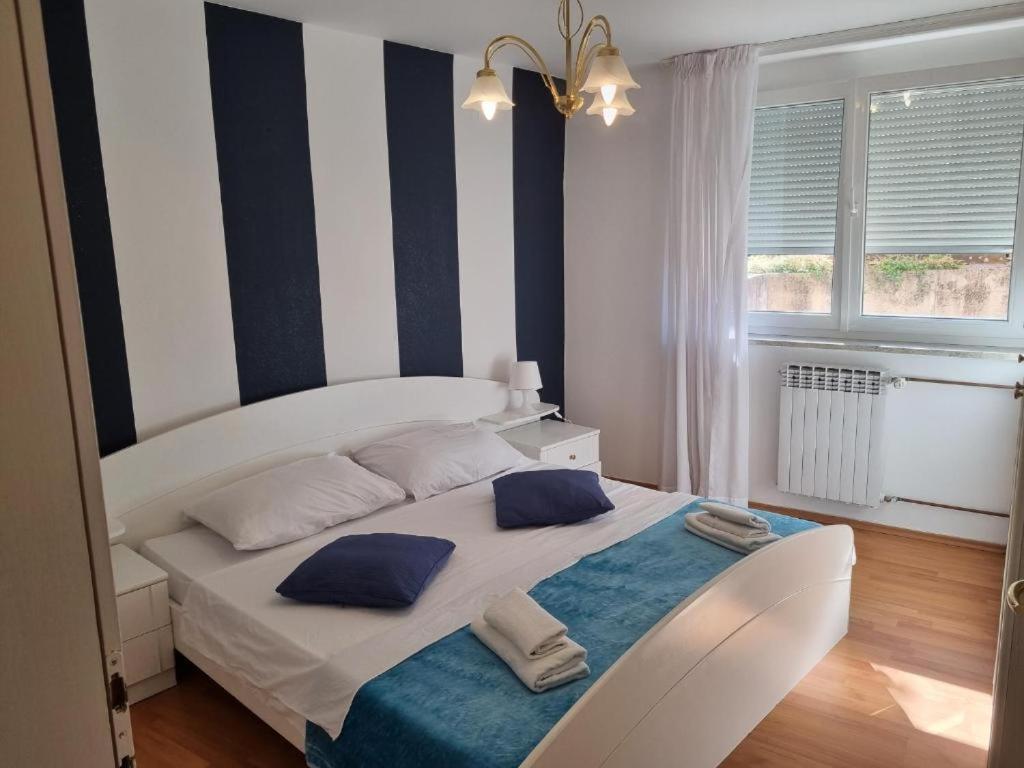 Moro Vrbnik Apartment Luaran gambar
